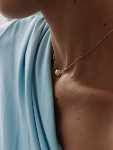Серебряное колье-чокер "Base pearl" SBLESKOM, цвет: серебро,  купить онлайн