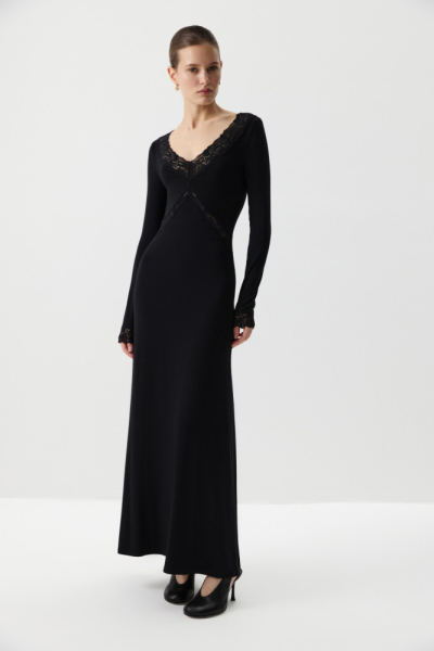 Платье из вискозы с кружевом