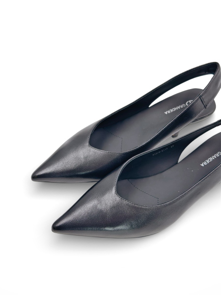 Туфли с открытой пяткой из натуральной кожи GRANDERA, цвет: Черный 013-8-y117 (989) купить онлайн