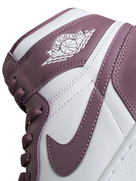 Кроссовки мужские Jordan 1 Retro High OG "Mauve" NKDADDYS SNEAKERS, цвет: сиреневый DZ5485-105 купить онлайн