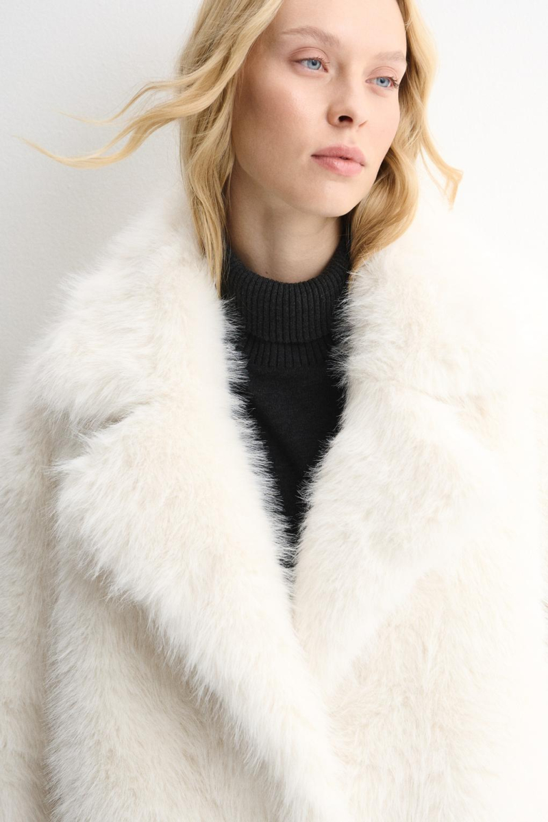 Шуба ADMISS ENEVOO, цвет: белый, 07109 купить онлайн
