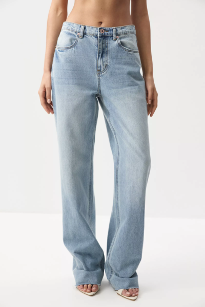 Джинсы с необработанным низом