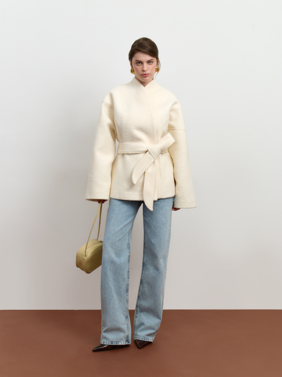 Пальто укороченное приталенного силуэта Mollis, цвет: молочный, 17-01-3812/1 купить онлайн