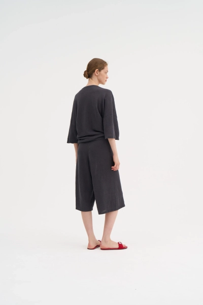 Бермуды В ПУТИ Mankova, цвет: графитовый, SS26-014 купить онлайн