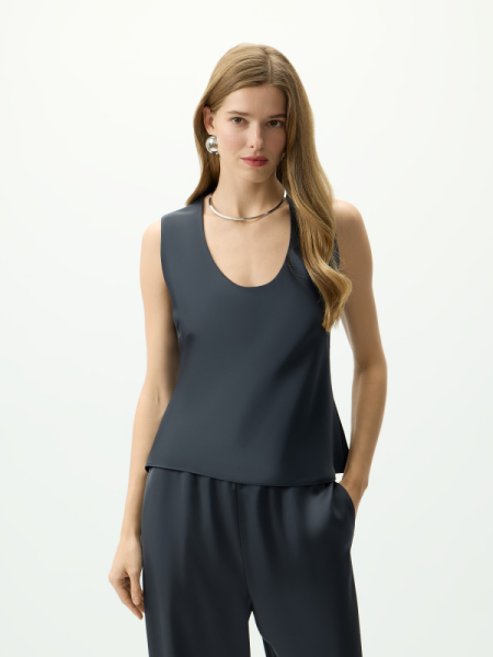 Атласный топ с шелковистым блеском