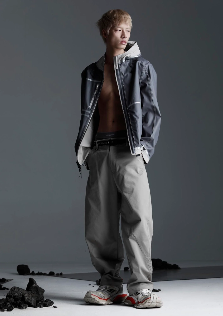 Свободные брюки KRAKATAU, цвет: Тауп, Rm175-85 купить онлайн