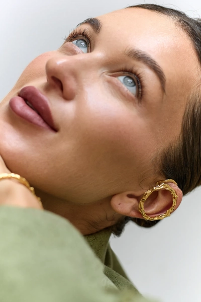 Серебряная серьга-кафф корни «Васюганские болота» SBLESKOM, цвет: позолота, 22159 купить онлайн