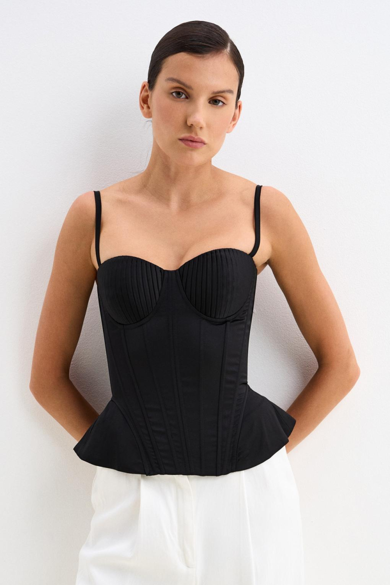 Корсет на бретелях