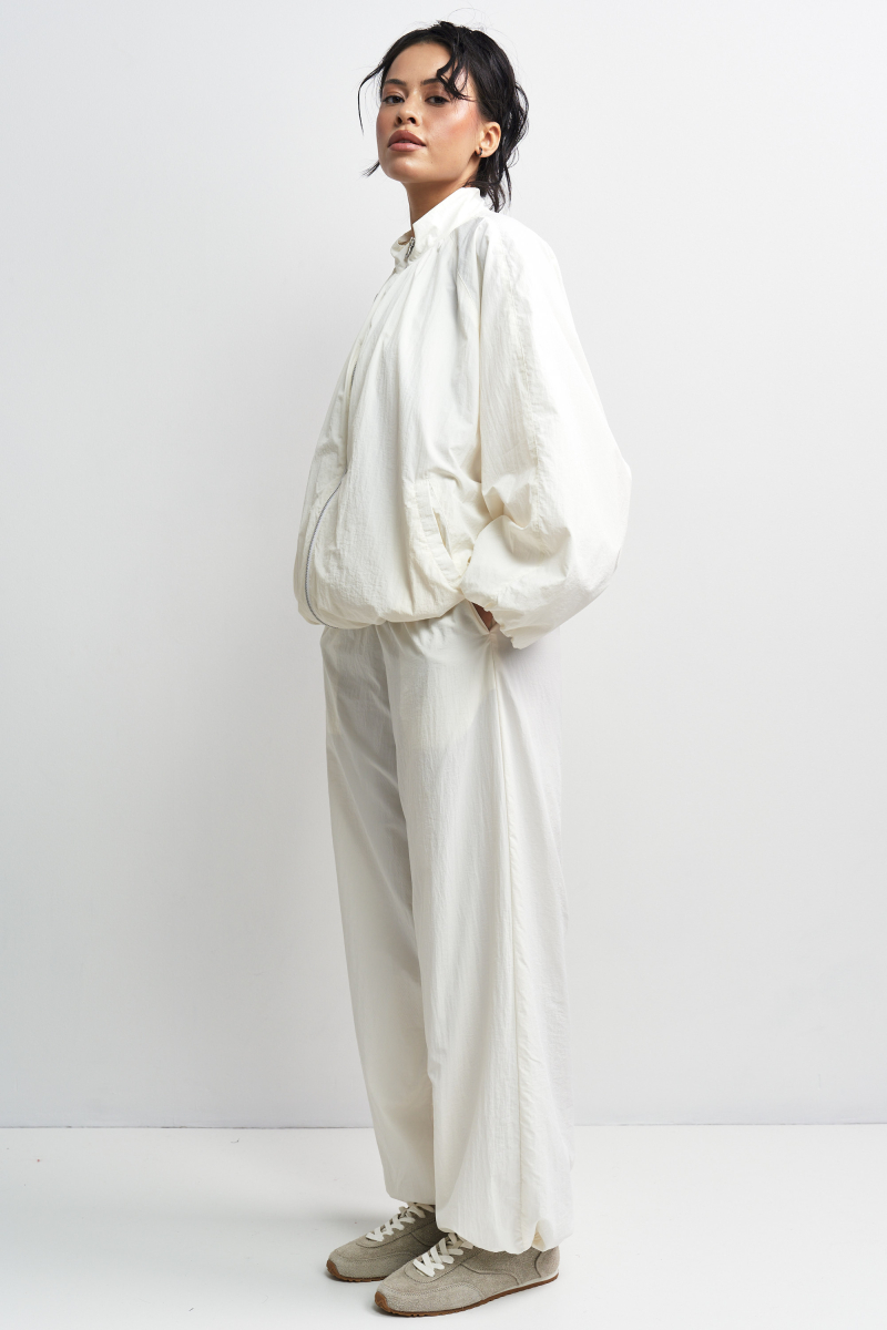 Олимпийка из плащевки Erist store, цвет: белый, НФ-00003396 купить онлайн