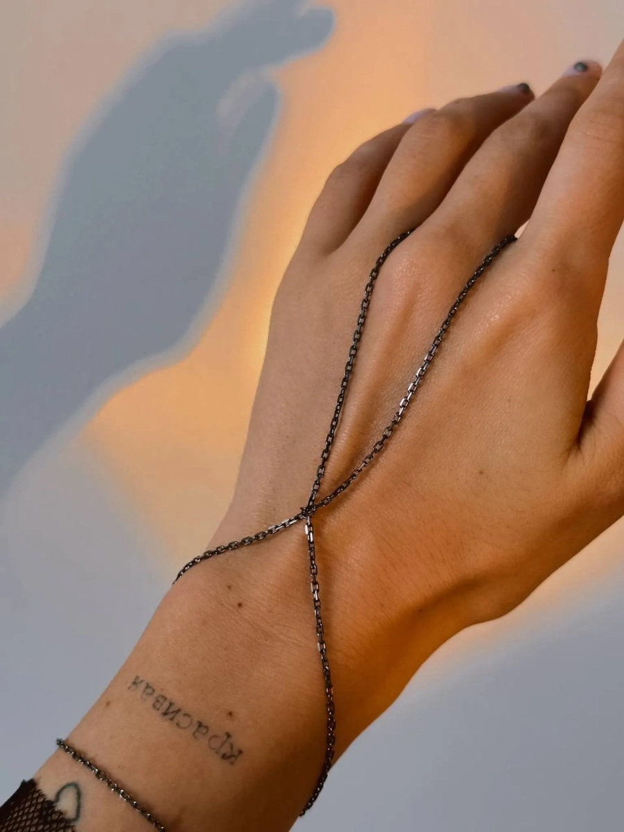 Серебряный браслет-рукав на руку SBLESKOM, цвет: Черный, 90902 купить онлайн