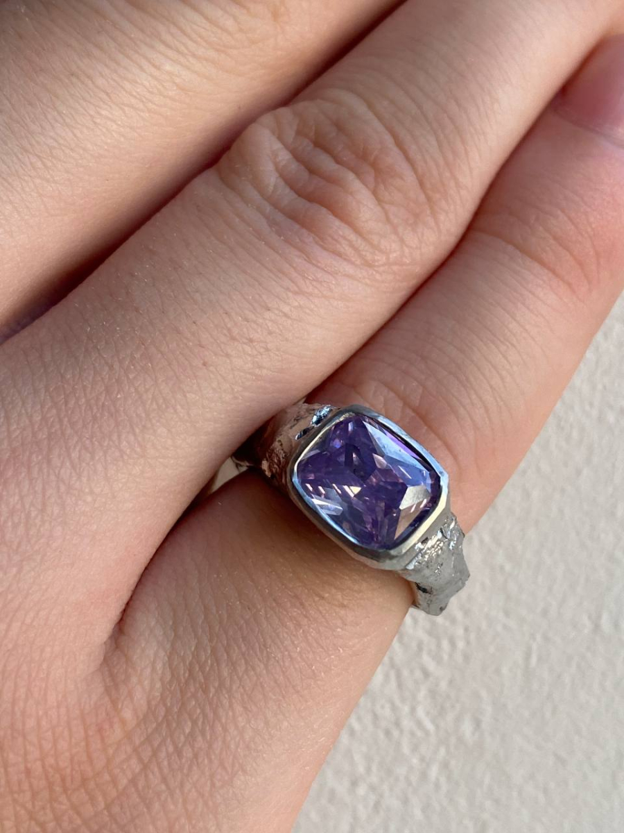 Кольцо Texture ring with cubic zirconia Lavender