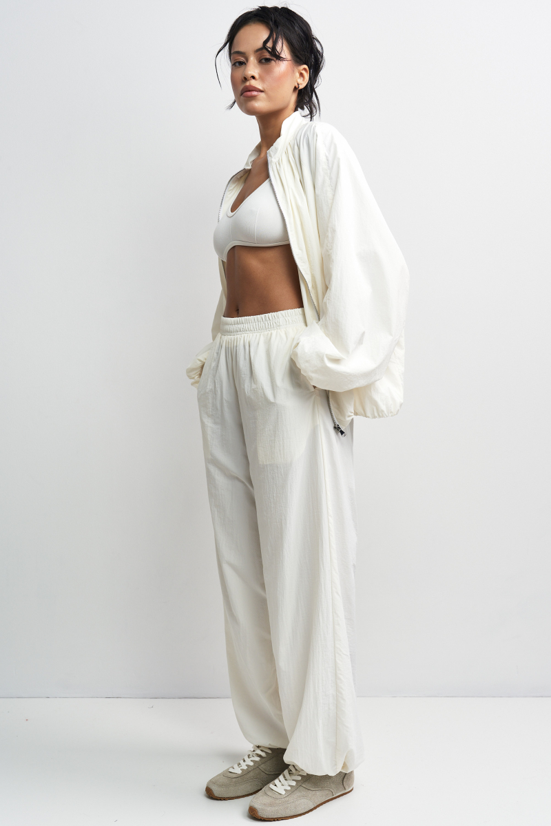 Олимпийка из плащевки Erist store, цвет: белый, НФ-00003396 купить онлайн