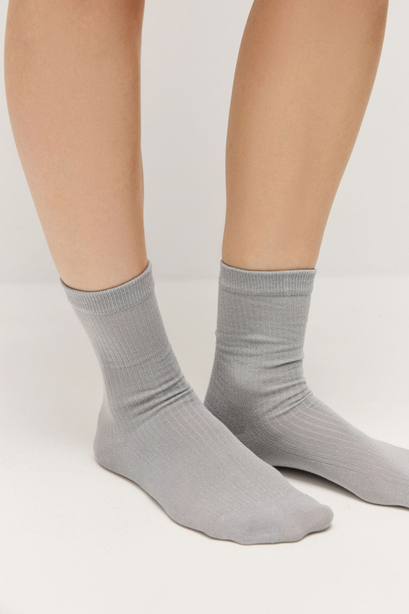 Носки в тонкий рубчик AROUND, цвет: серый 1_08B09 купить онлайн