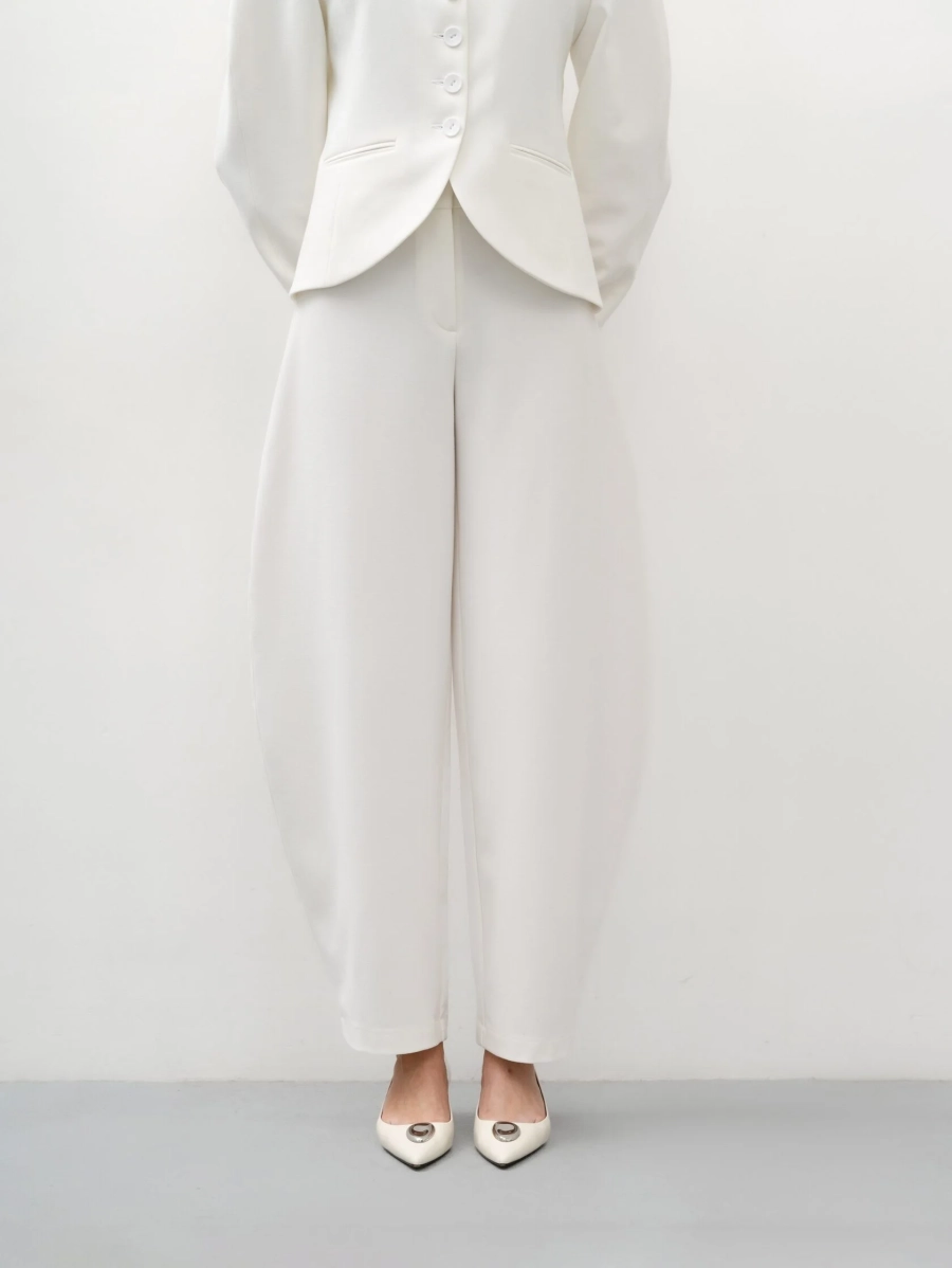 Брюки-бананы TRES, цвет: молочный, НФ-00002737 купить онлайн