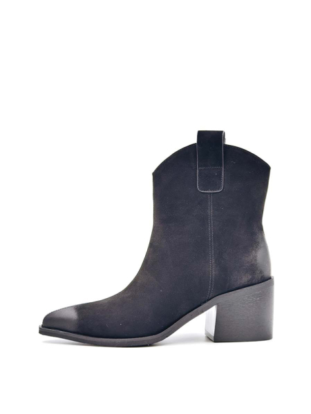 Ботинки демисезонные из натуральной кожи