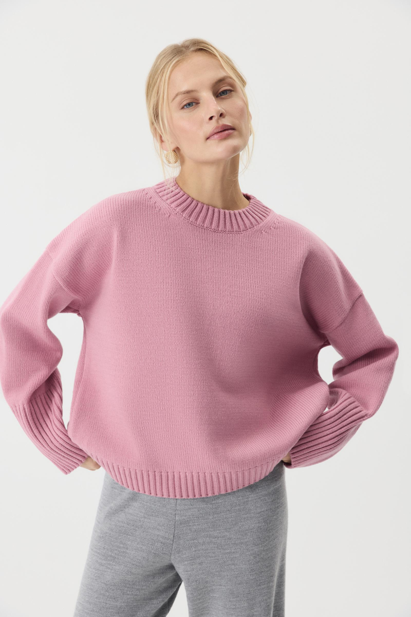 Джемпер из шерсти мериноса с круглым вырезом Charmstore, цвет: розовый, 303-45398-221 купить онлайн