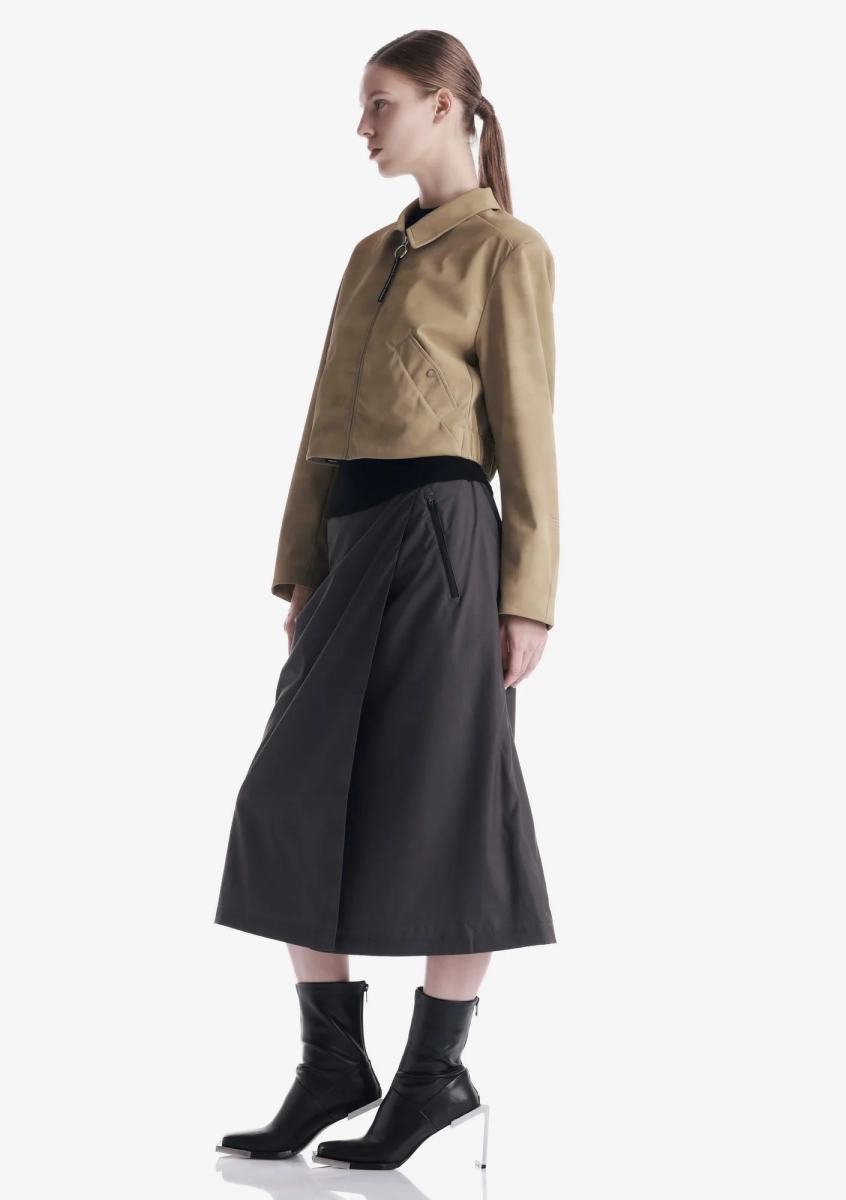 Укороченная куртка из экозамши KRAKATAU, цвет: светлый тауп, Qw576-810 купить онлайн