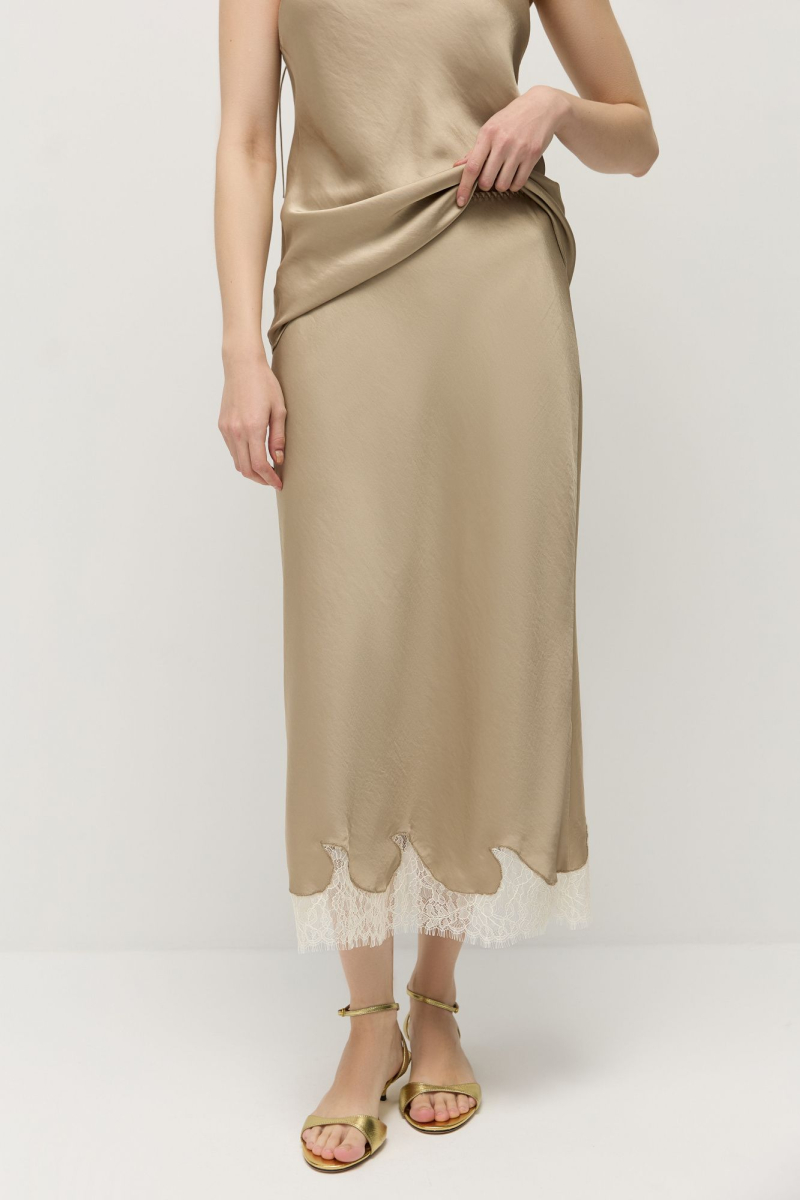 Юбка с кружевом