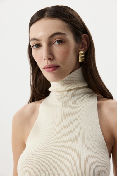 Топ-халтер вязаный Charmstore, цвет: молочный, 309-50498-111 купить онлайн