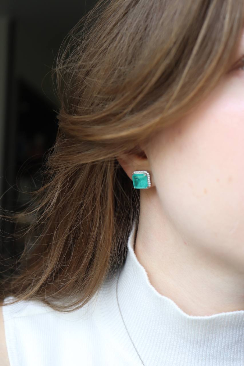 Пусеты Tosya Premium с зелеными цирконами