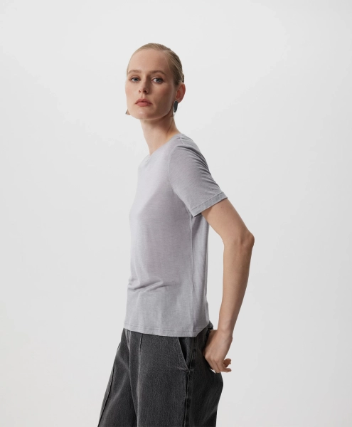 Футболка с коротким рукавом полуприлегающего силуэта GLVR, цвет: серый, 225G32GAC1204 купить онлайн