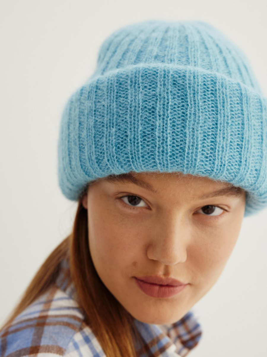 Шапка из объёмной пряжи Chaika, цвет: насыщенно-синий SH-135 купить онлайн