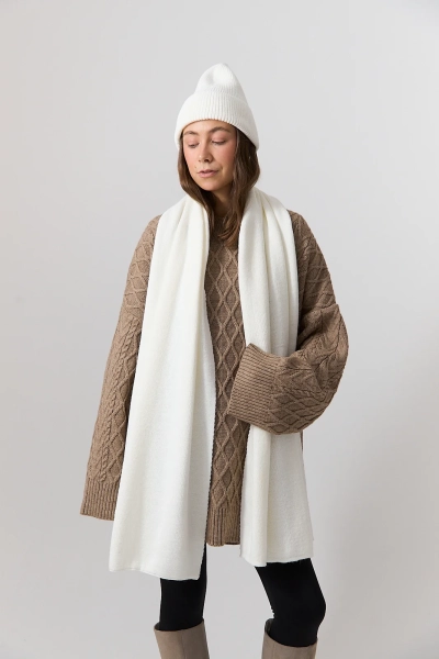 Шапка из шерсти knitted ELASTIC, цвет: молочный  купить онлайн