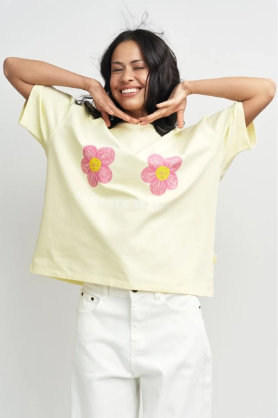 Футболка с цветочками Erist store, цвет: Желтый, НФ-00003386 купить онлайн
