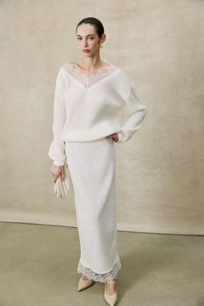 Юбка прямая с ажурным кружевом