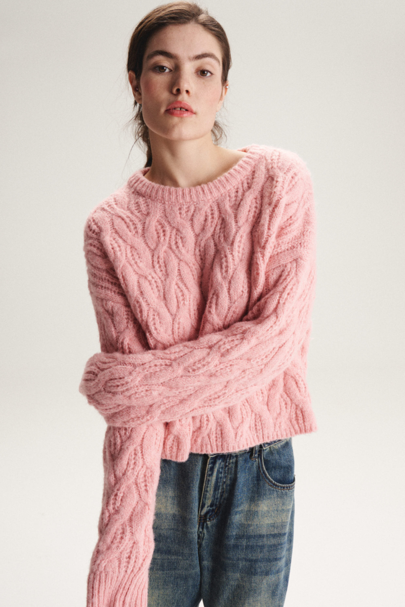 Джемпер прямой с косичками