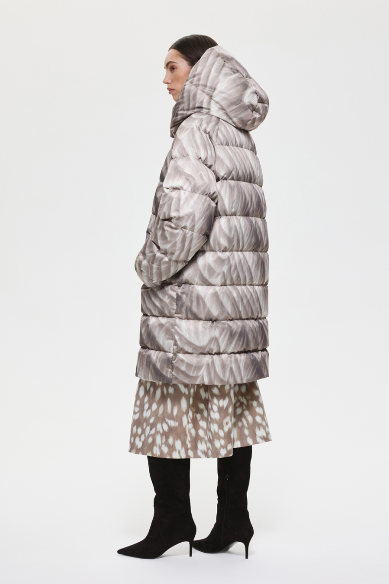 Пуховая куртка DREAMS BY ALENA AKHMADULLINA, цвет: бежевый, 225101010504252/219000 купить онлайн