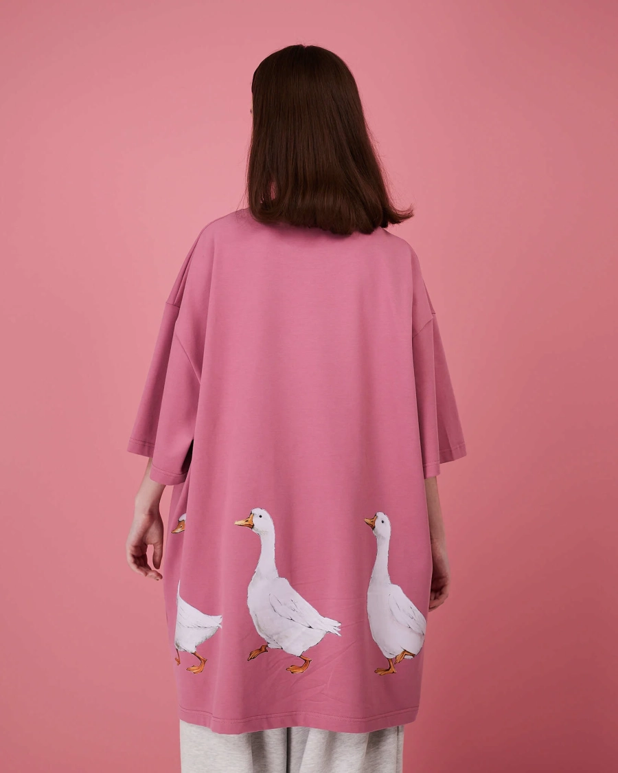 Футболка Гусиный хоровод TABOO, цвет: пыльно-розовый, THround купить онлайн
