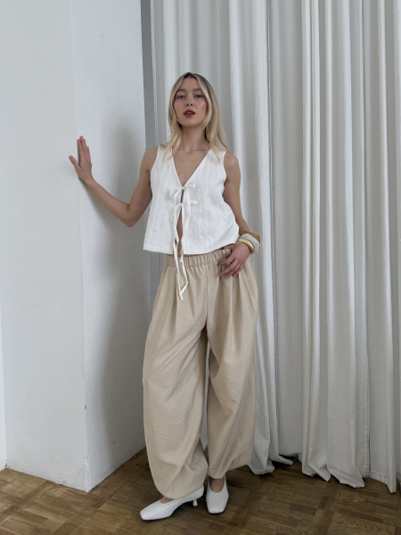 Жилет на завязках НИ ИМЕНИ, НИ ПОХОЖИХ, цвет: белый, 00-00000237 купить онлайн