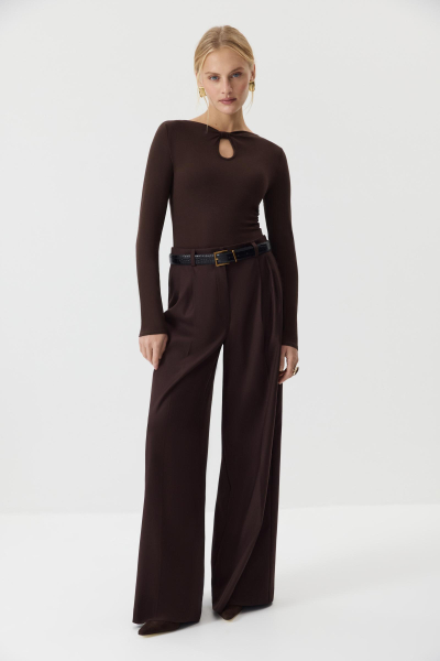 Лонгслив с декоративным узлом Charmstore, цвет: горький шоколад, 205-44165-565 купить онлайн