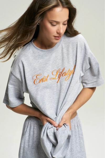 Футболка с вышивкой ERIST Grey&Orange Erist store, цвет: Светло-серый НФ-00002577 |новая коллекция купить онлайн