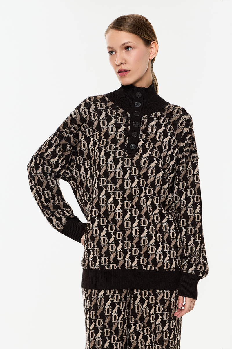 Вязаный джемпер