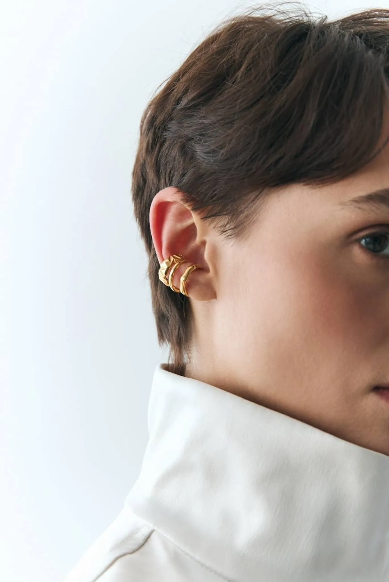 Серебряная серьга-кафф «Фактуры» SBLESKOM, цвет: позолота, 22186 купить онлайн