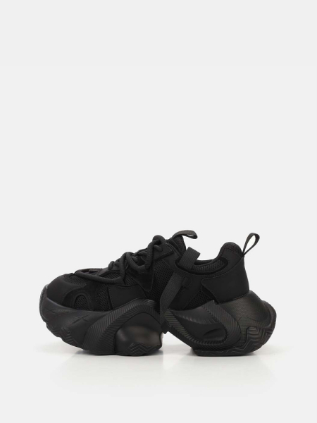 Кроссовки на высокой подошве