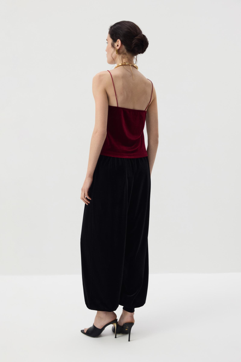 Топ из бархата с кружевом