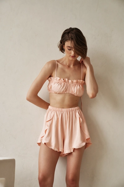 Топ Барбуда со сборкой на тонких бретелях Journey clothes, цвет: Персиковый  |новая коллекция купить онлайн