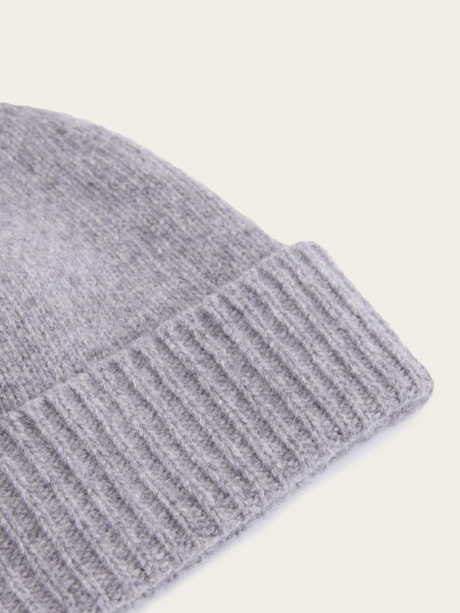 Шапка из шерсти мериноса и кашемира Chaika, цвет: графитовый AW25HT02-14 купить онлайн