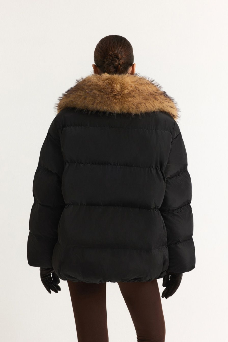 Пуховик с меховым воротником TOPTOP, цвет: Черный, TT.142.18244.900 купить онлайн