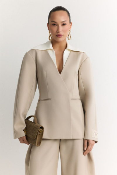 Жакет с контрастным воротником