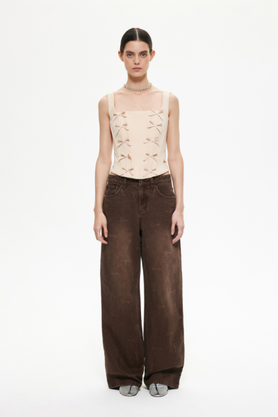 Широкие джинсы