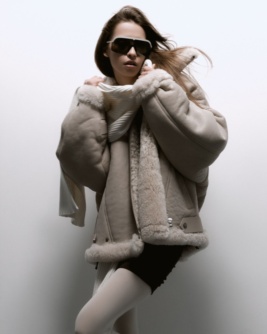 Дубленка "Aviator" CHUBA, цвет: кремовый,  купить онлайн