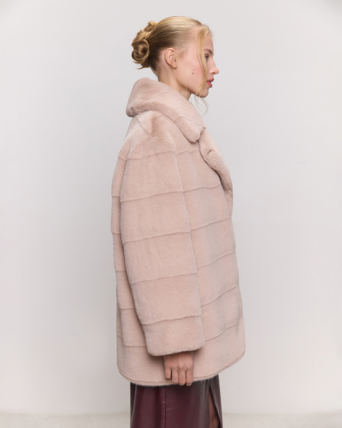 Экошуба с английским воротником под норку полоска Only me, цвет: пудра/полоска, ЭШ6207 купить онлайн