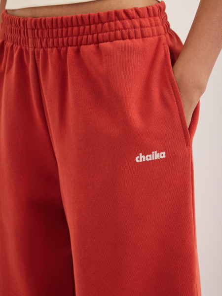 Брюки из футера Chaika, цвет: красный, AW25PA09-60 купить онлайн