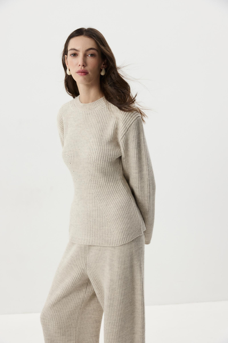 Джемпер приталенный с шерстью Charmstore, цвет: светло-бежевый меланж, 303-48178-118 купить онлайн