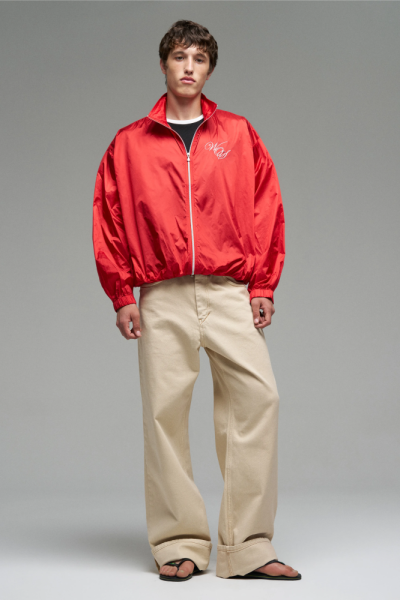 Бомбер из нейлона с вышивкой