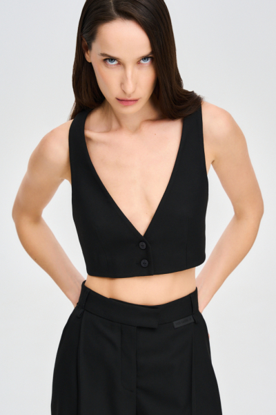 Топ F/W 24/25 BLACK